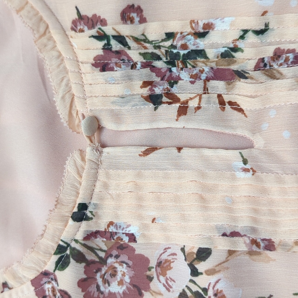 Torrid Blush Pink Top NWOT - Picture 12 of 13